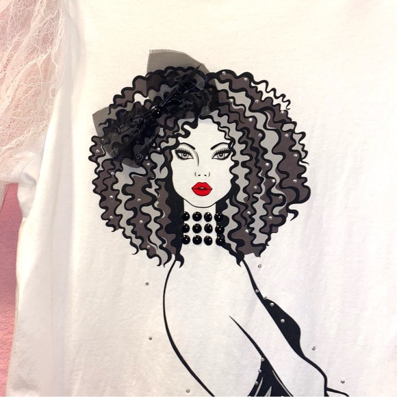 More Love & Lace White Top Curly Hair Red Lipstick Fierce Model Medium Black Red - Picture 3 of 8